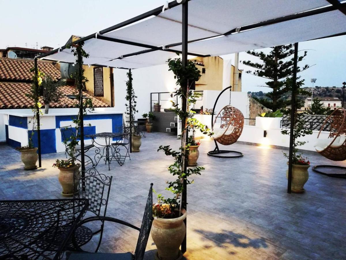 Zioli Bed & Breakfast Noto Bagian luar foto