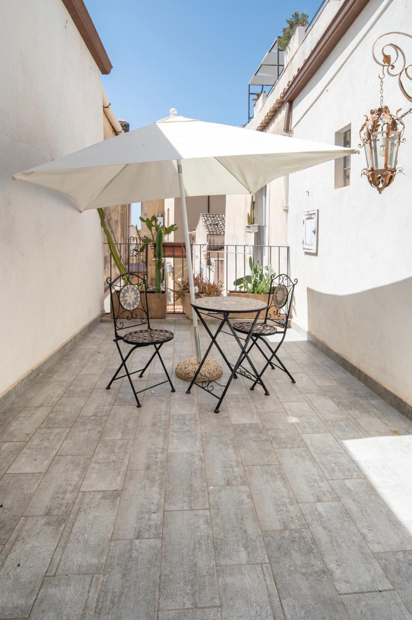 Zioli Bed & Breakfast Noto Bagian luar foto