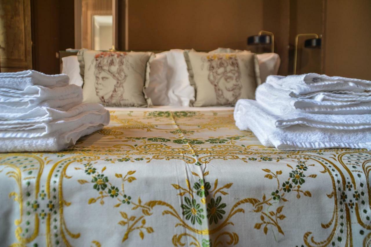 Zioli Bed & Breakfast Noto Bagian luar foto